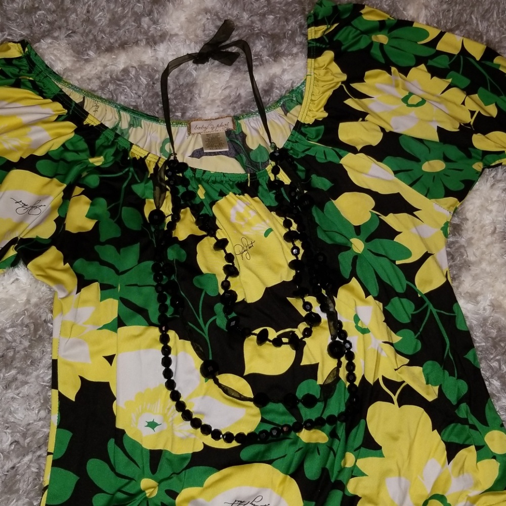 Colorful flower top